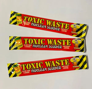 Toxic Waste Sour Cherry Chew Bar 20gr